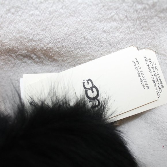NWT UGG QUILTED BLACK FUR LINED SHEARLING MITTENS - Picture 4 of 5
